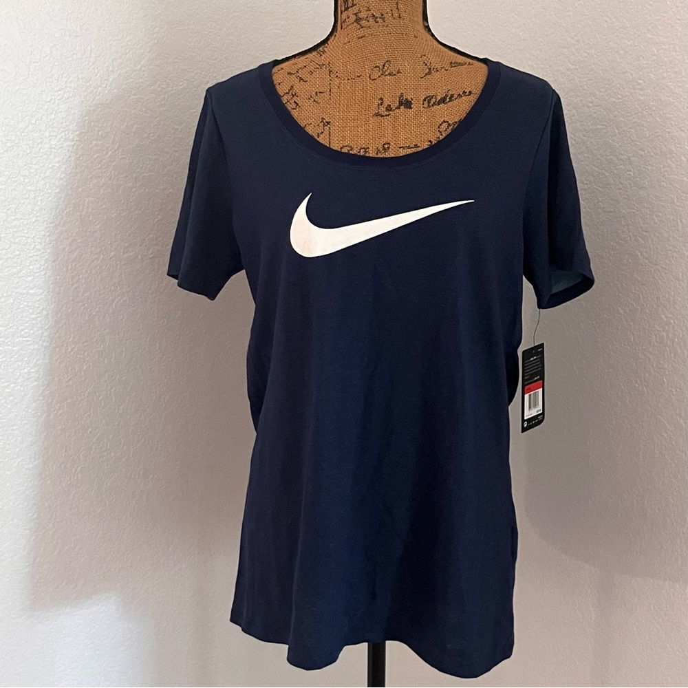 NEW with Tags Women's Nike Dri-FIT Athletic Cut T-Shirt Navy Blue Size Large
